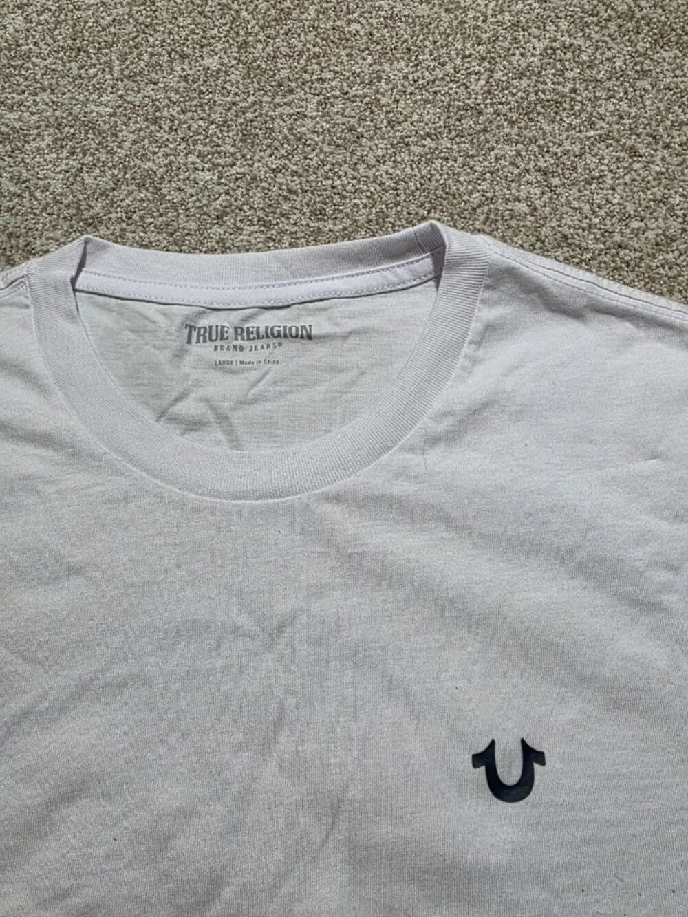 True Religion Men’s 2002 World Tour White & Gold Short Sleeve T Shirt Size Large
